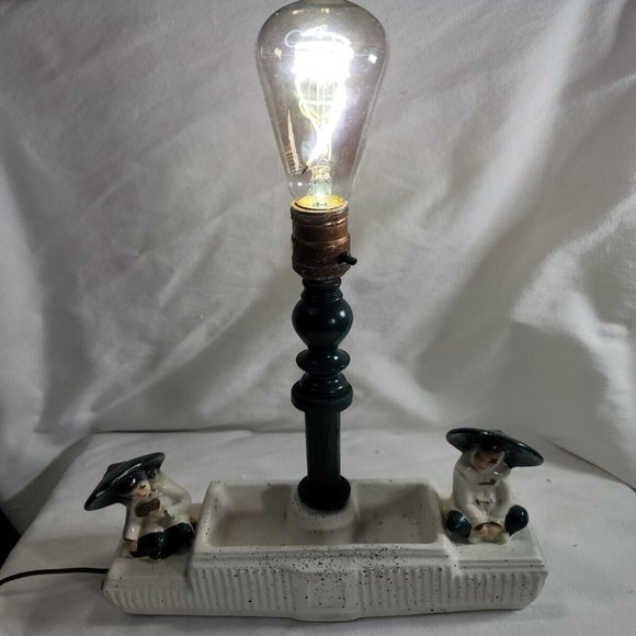 Vintage MCM Leviton Table Lamp Green White Porcelain Asian 2 Figures with Hats - Picture 11 of 11
